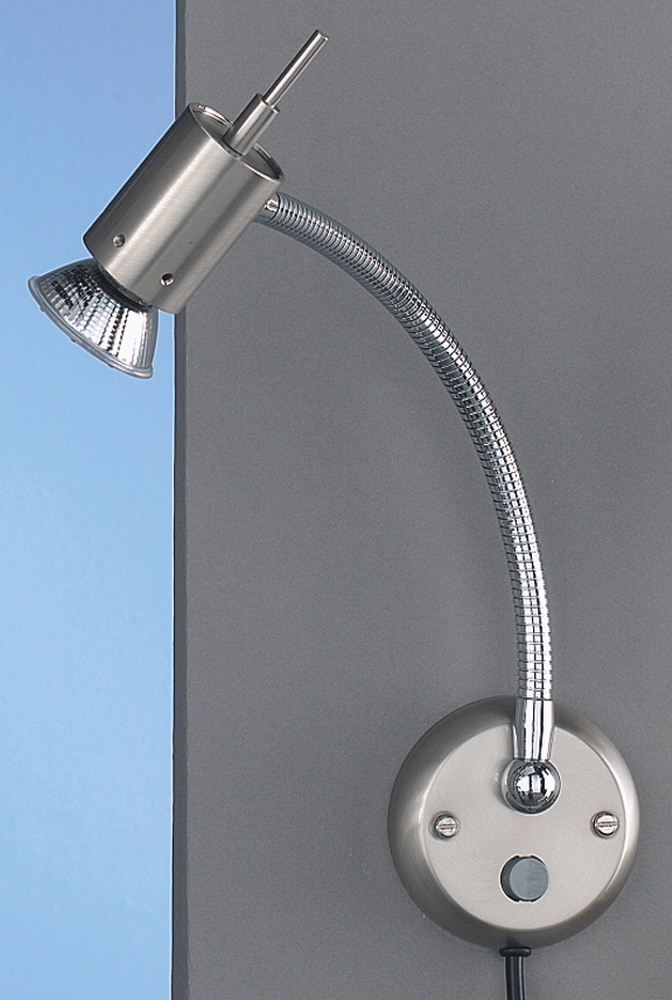 Wandleuchte mit Zugschalter in nickel matt 