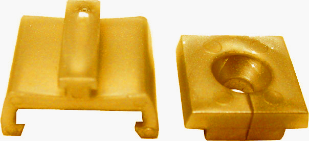 Schlanke Deckenbefestigung in gold